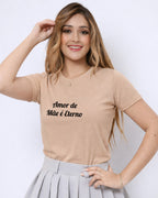 Camiseta Amor De Mãe É Eterno Com Estampa Tipográfica