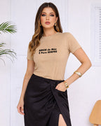 Camiseta Amor De Mãe É Para Sempre Com Estampa Frontal