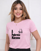 Camiseta A Poderosa Mãezona Com Estampa Inspirada Em Filme