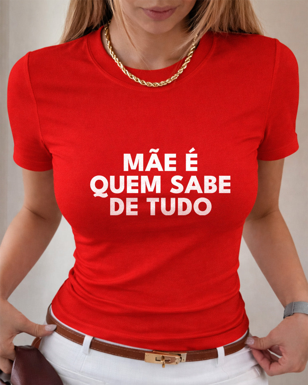 Camiseta Mãe É Quem Sabe De Tudo Com Estampa Frase Minimalista