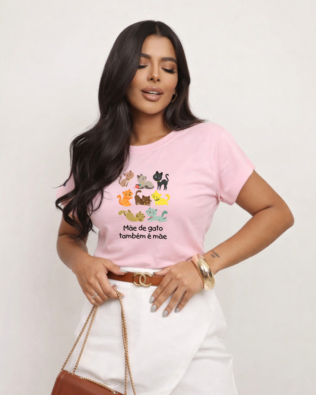 Camiseta Mãe De Gato Também É Mãe Com Estampa Gatinhos