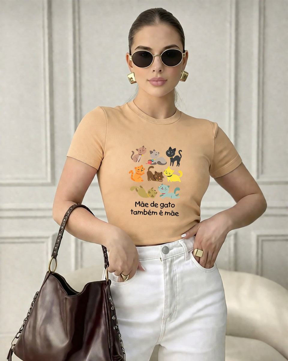 Camiseta Mãe De Gato Também É Mãe Com Estampa Gatinhos