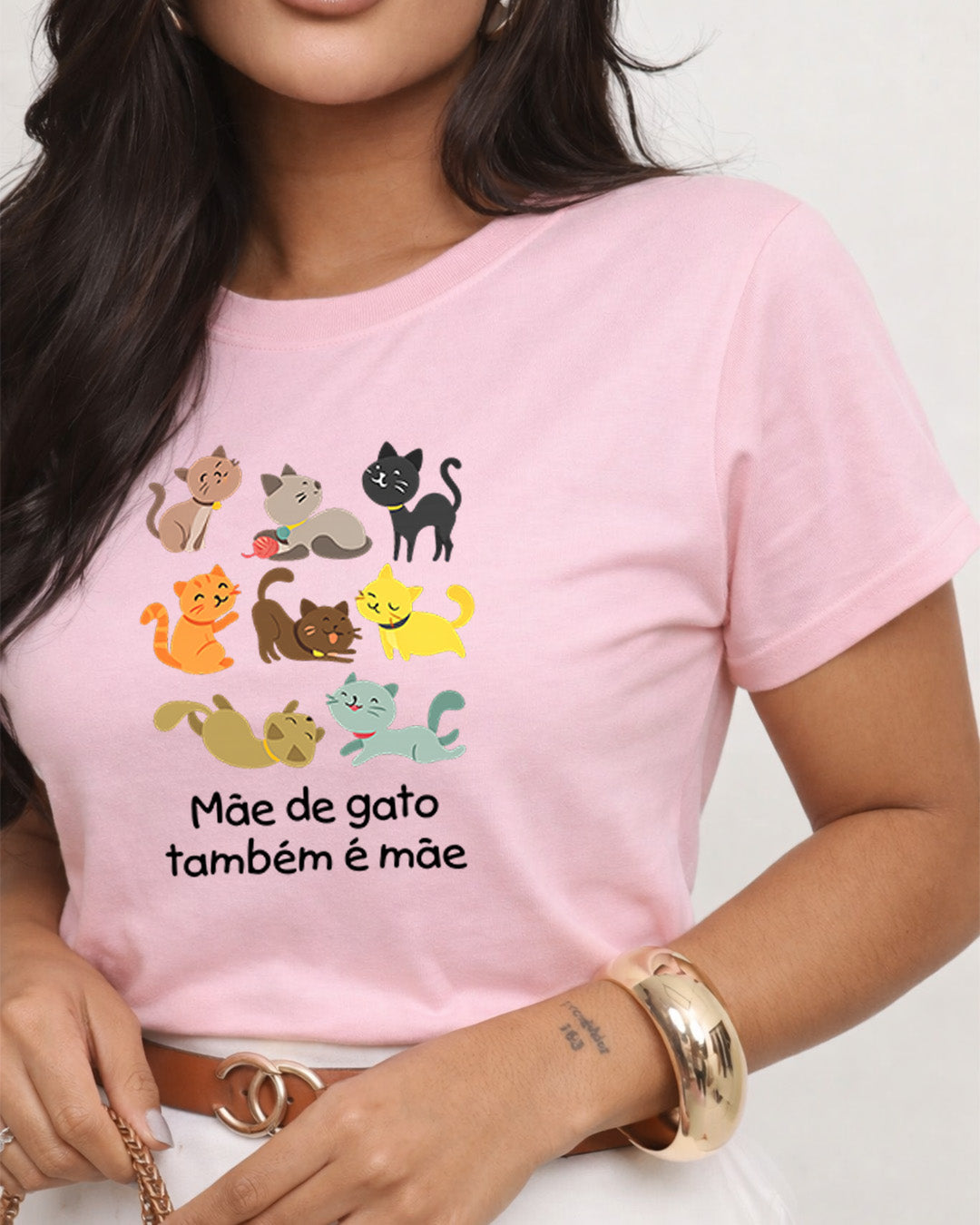 Camiseta Mãe De Gato Também É Mãe Com Estampa Gatinhos