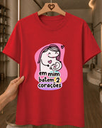 Camiseta Feminina Em Mim Batem Dois Corações
