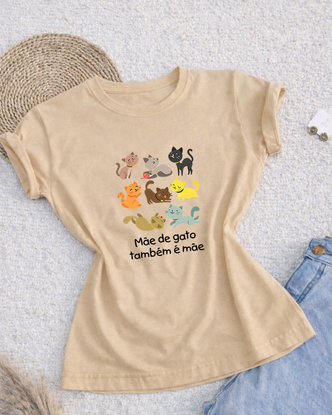 Camiseta Mãe De Gato Também É Mãe Com Estampa Gatinhos