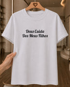 Camiseta Feminina 100% Algodão "Deus Cuida" Dia Das Mães