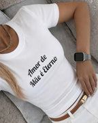 Camiseta Amor De Mãe É Eterno Com Estampa Tipográfica