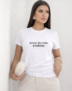 Camiseta Amor De Mãe É Infinito Com Estampa Minimalista
