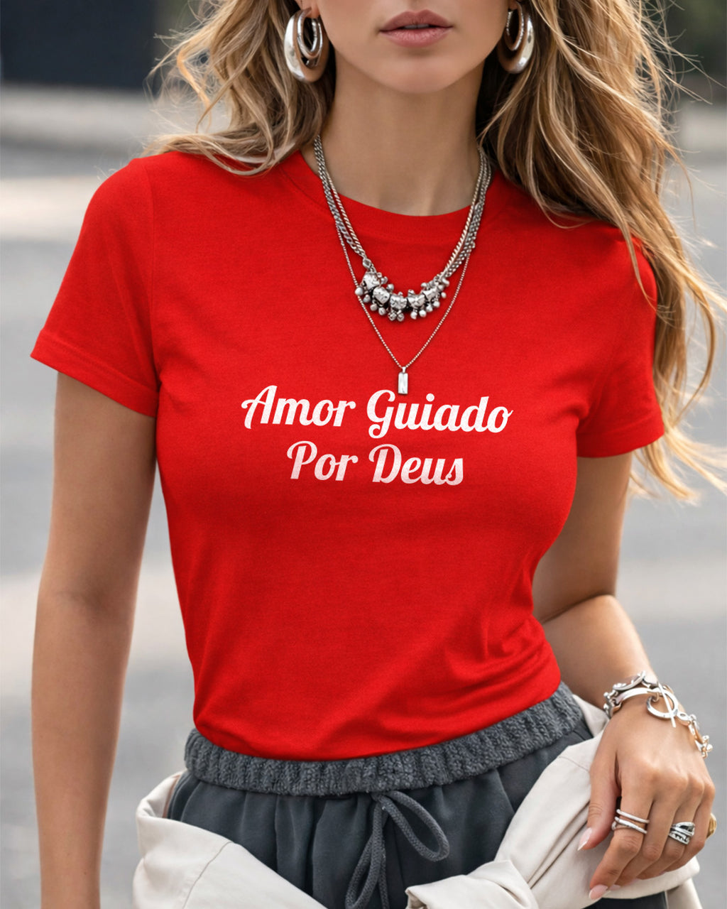 Camiseta Amor Guiado Por Deus Com Estampa Tipográfica